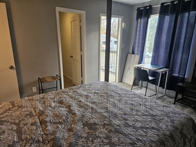 Building Photo - 11526 Turn Stone Ct