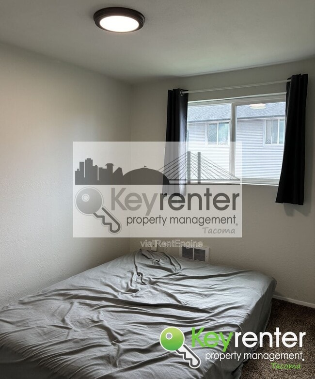 Building Photo - 1302 E 40th St