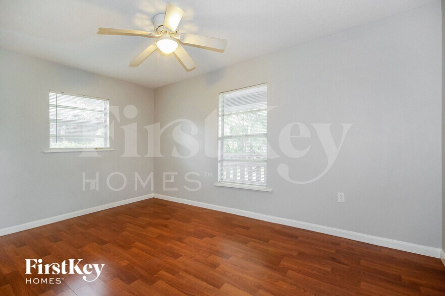 Building Photo - 8240 Stoner Rd