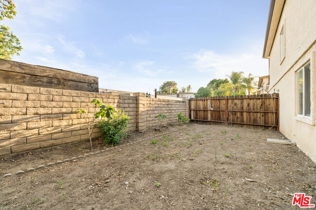 Building Photo - 9155 Cedros Ave