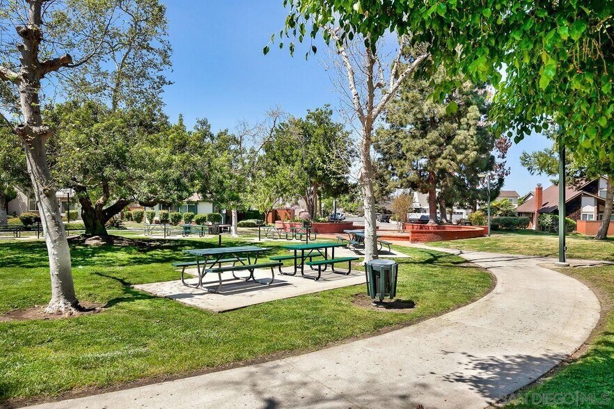 Building Photo - 10743 Cariuto Ct