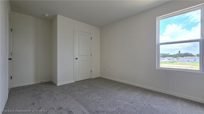 Building Photo - 1352 Stone Ridge Cir