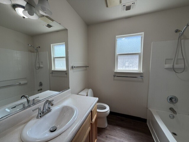 Building Photo - 1332 Glenbrook Way