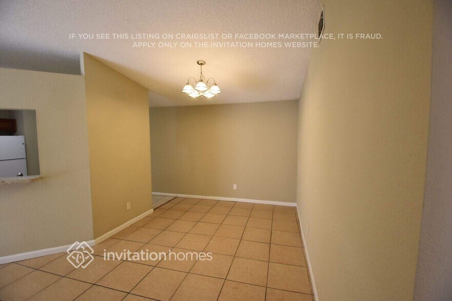 Building Photo - 1649 Ashmore Green Dr