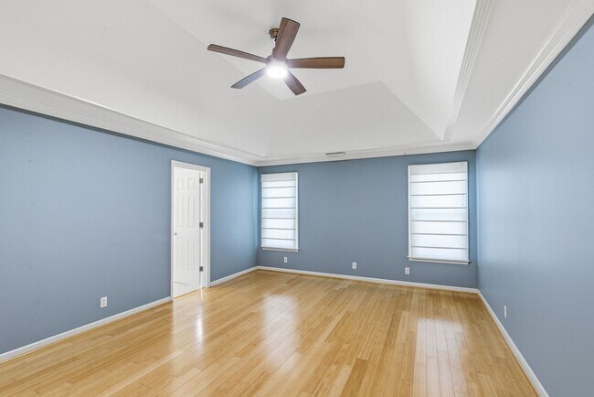 Building Photo - 913 Magnolia Ct W