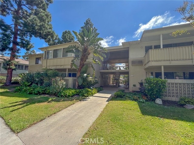 Building Photo - 353 Avenida Sevilla