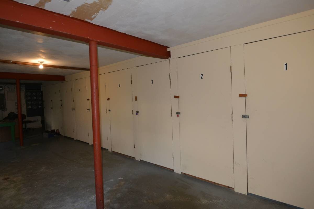 Extra storage - 426 Winthrop Dr