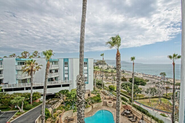 Primary Photo - 2BR/2BA Condo with Stunning Ocean Views & ...