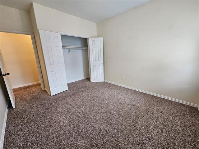 Building Photo - 7721 Oak Garden Trail