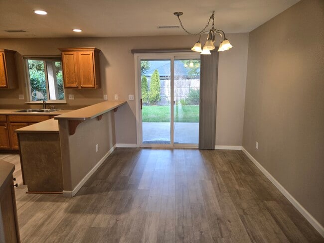 Building Photo - 3400 Nathan Dr