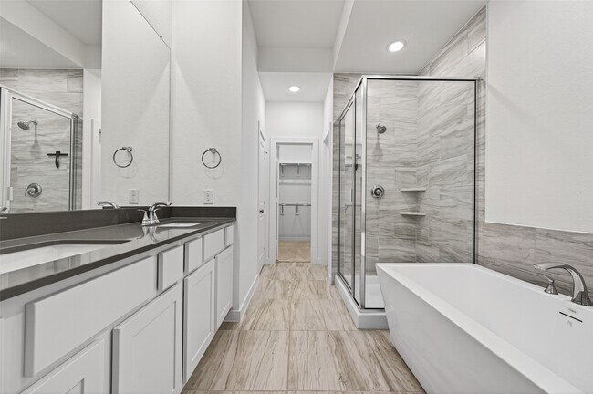 Building Photo - 16518 Texas Hill Country Rd