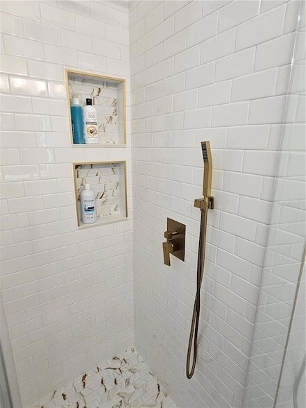 Building Photo - 2075 Jewell Ave