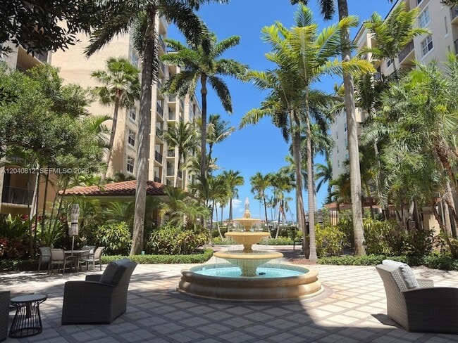 Building Photo - 1801 N Flagler Dr