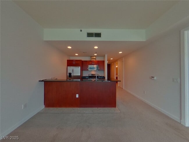 Building Photo - 4525 Dean Martin Dr