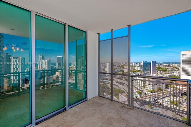 Building Photo - 350 S Miami Ave