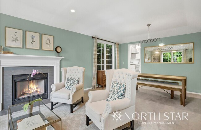 Building Photo - $1000 Off First Months Rent in Lake Oswego