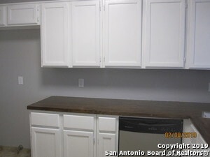 Building Photo - 3219 Meadow Dr