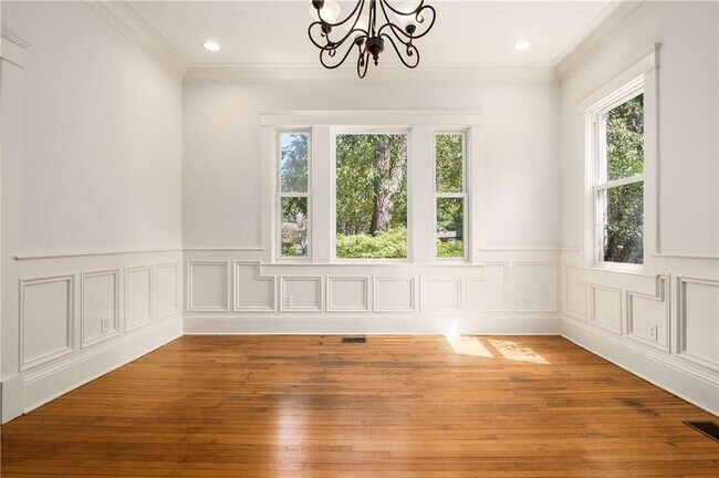 Building Photo - 787 Flat Shoals Ave SE