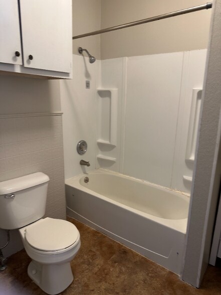 Building Photo - 929 Redfield St