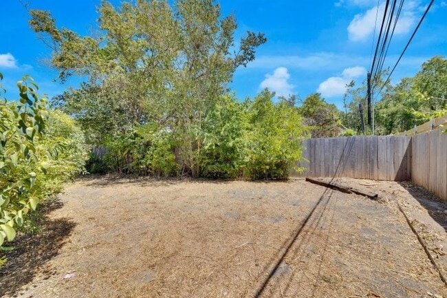 Building Photo - 1207 Gingerlily Cove