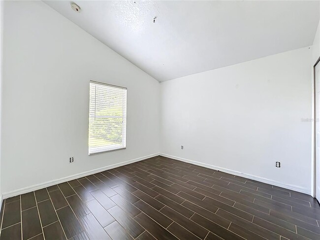 Building Photo - 1045 Willow Branch Dr