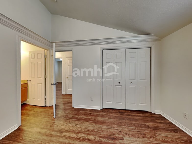 Building Photo - 2417 Nectar Way