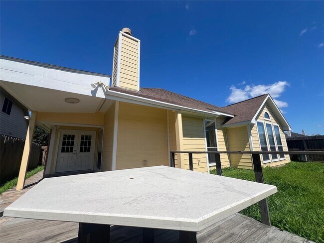 Building Photo - 7806 Crystal Moon Dr