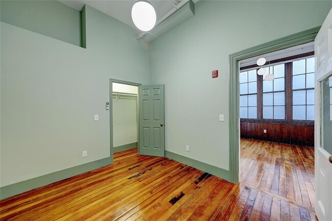 Building Photo - 204 Westminster St