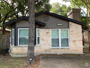 Building Photo - 9507 Nightjar Dr
