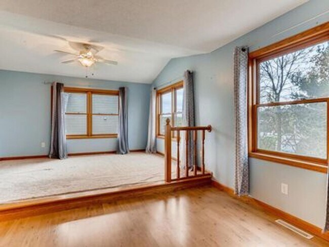 Building Photo - Must See Single Family Home!  Fenced in Ya...