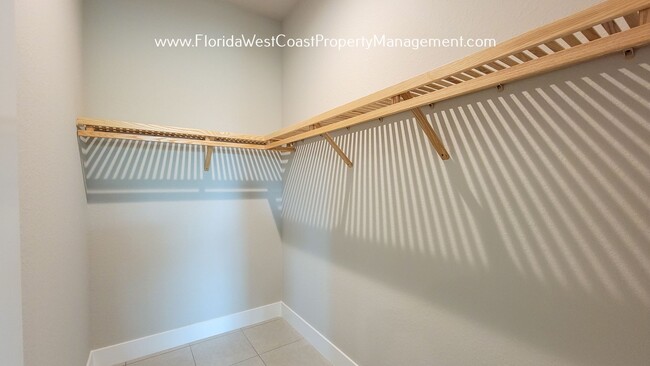 Building Photo - OUTSTANDING HOME IN THE ISLES AT LAKEWOOD ...