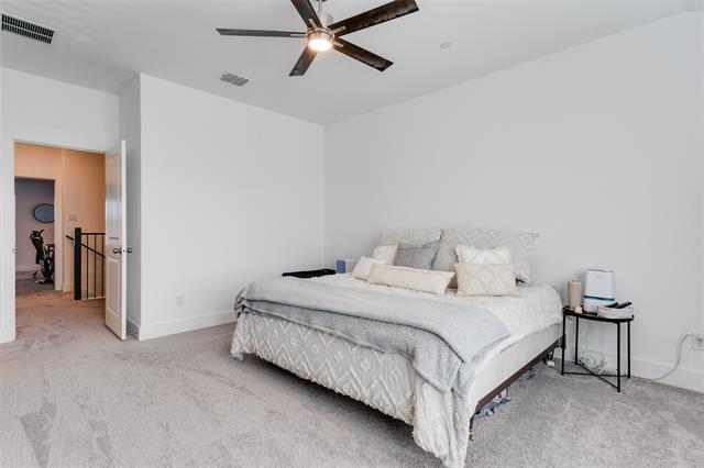 Building Photo - 7605 Reis Ln