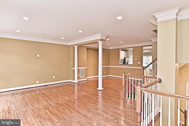 Building Photo - 12035 Treeline Way