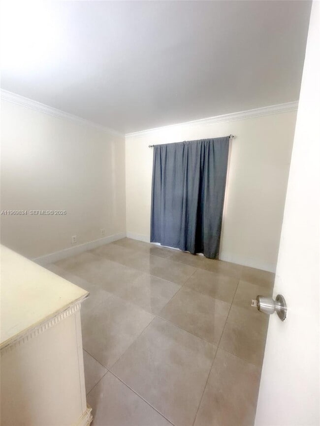 Building Photo - 95 NE 41st St