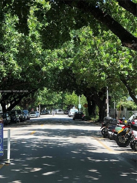 Building Photo - 851 Meridian Ave