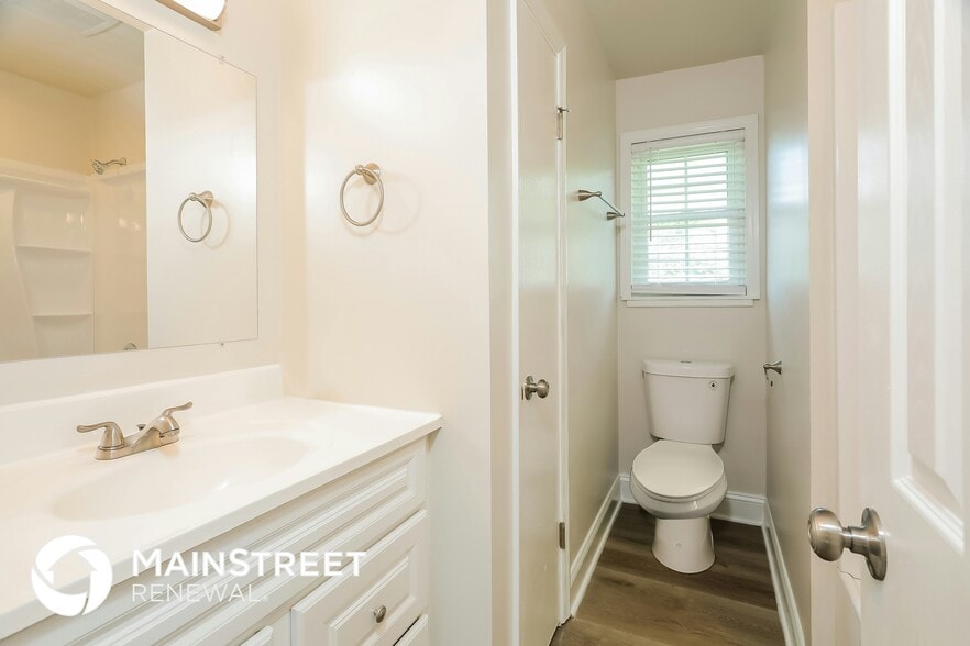 Building Photo - 107 Twin Lakes Rd