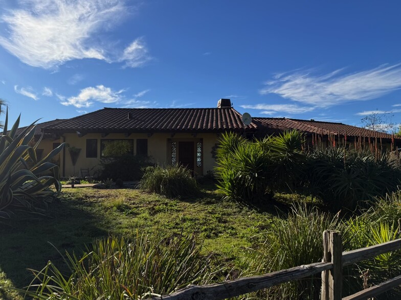 Building Photo - 1564 Tindall Ranch Rd
