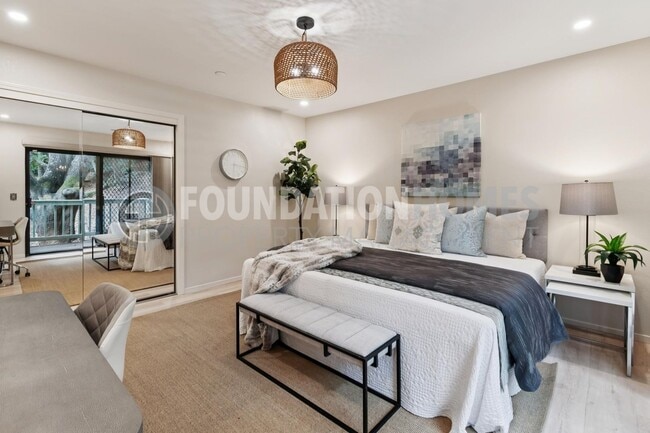 Building Photo - Tranquil Corte Madera Townhouse! DECK! 2 C...