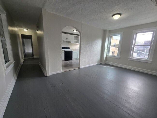 Building Photo - 1419 Princeton Ave
