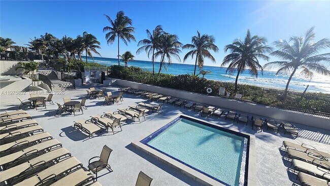 Building Photo - 1980 S Ocean Dr