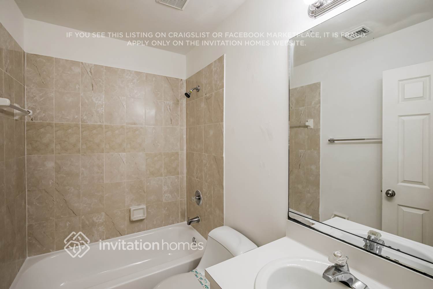 Building Photo - 4415 SW 153rd Ave