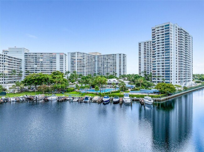 Building Photo - 600 Three Islands Boulevard