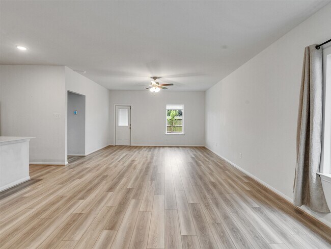 Building Photo - 13305 Dalvay Beach Dr