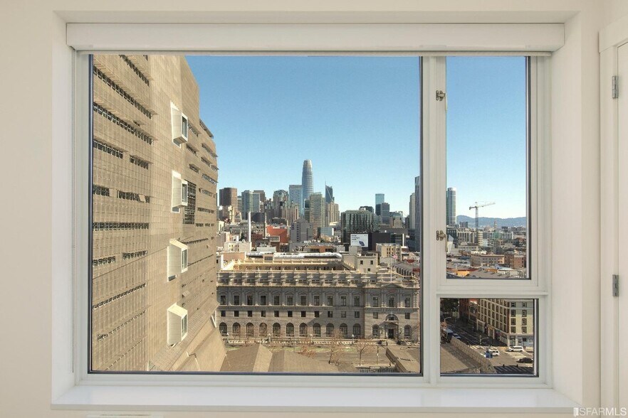 Building Photo - 1160 Mission St