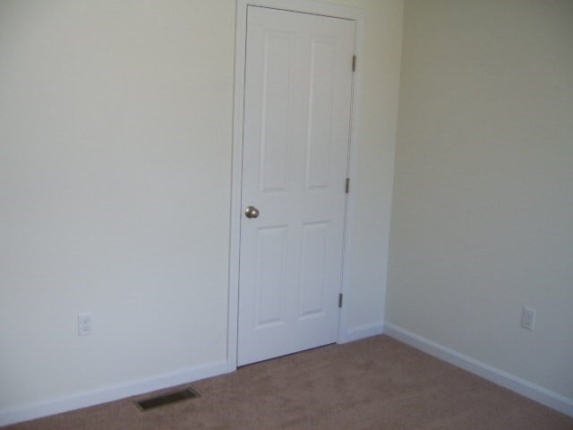 Building Photo - 5 Bufton Farm Rd