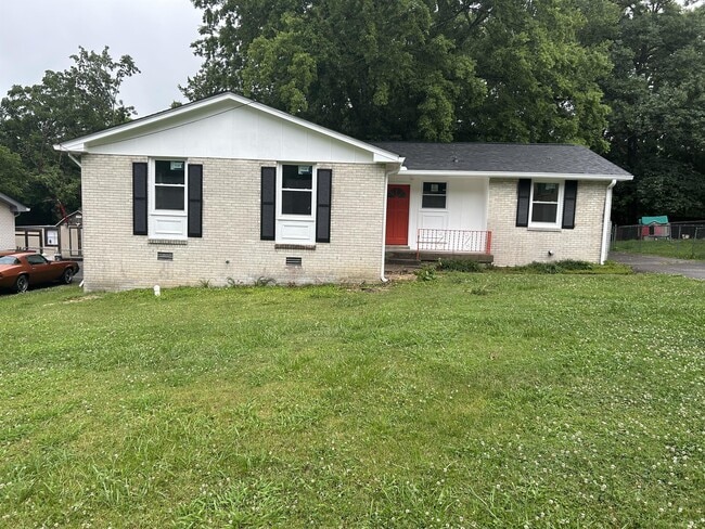 Primary Photo - 3253 Niagara Dr