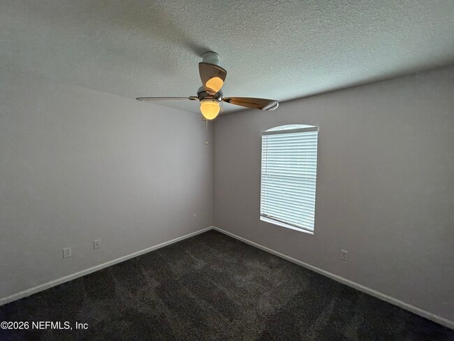 Building Photo - 1590 Vineland Cir