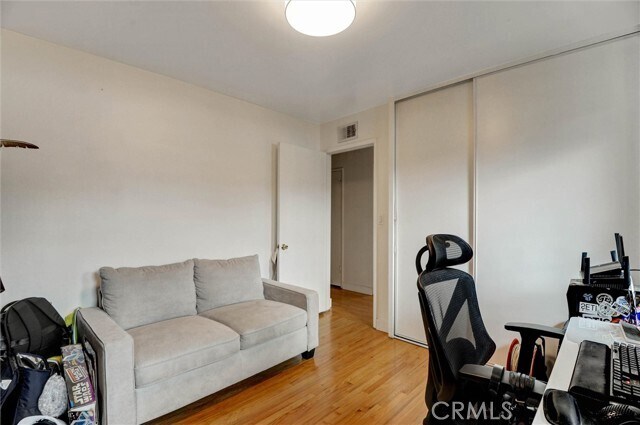Building Photo - 722 N Belleview Ave