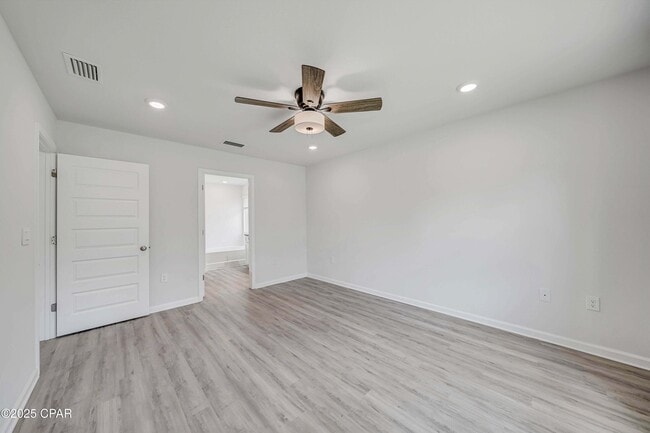 Building Photo - 2304 Aquarius Dr