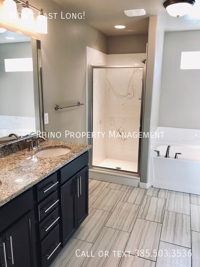 Building Photo - 1385 Bridal Veil Dr